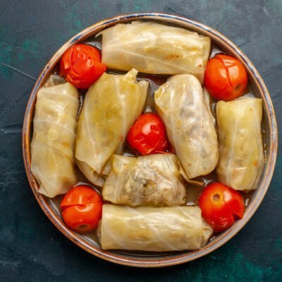 Sarmale de post in foi de varza