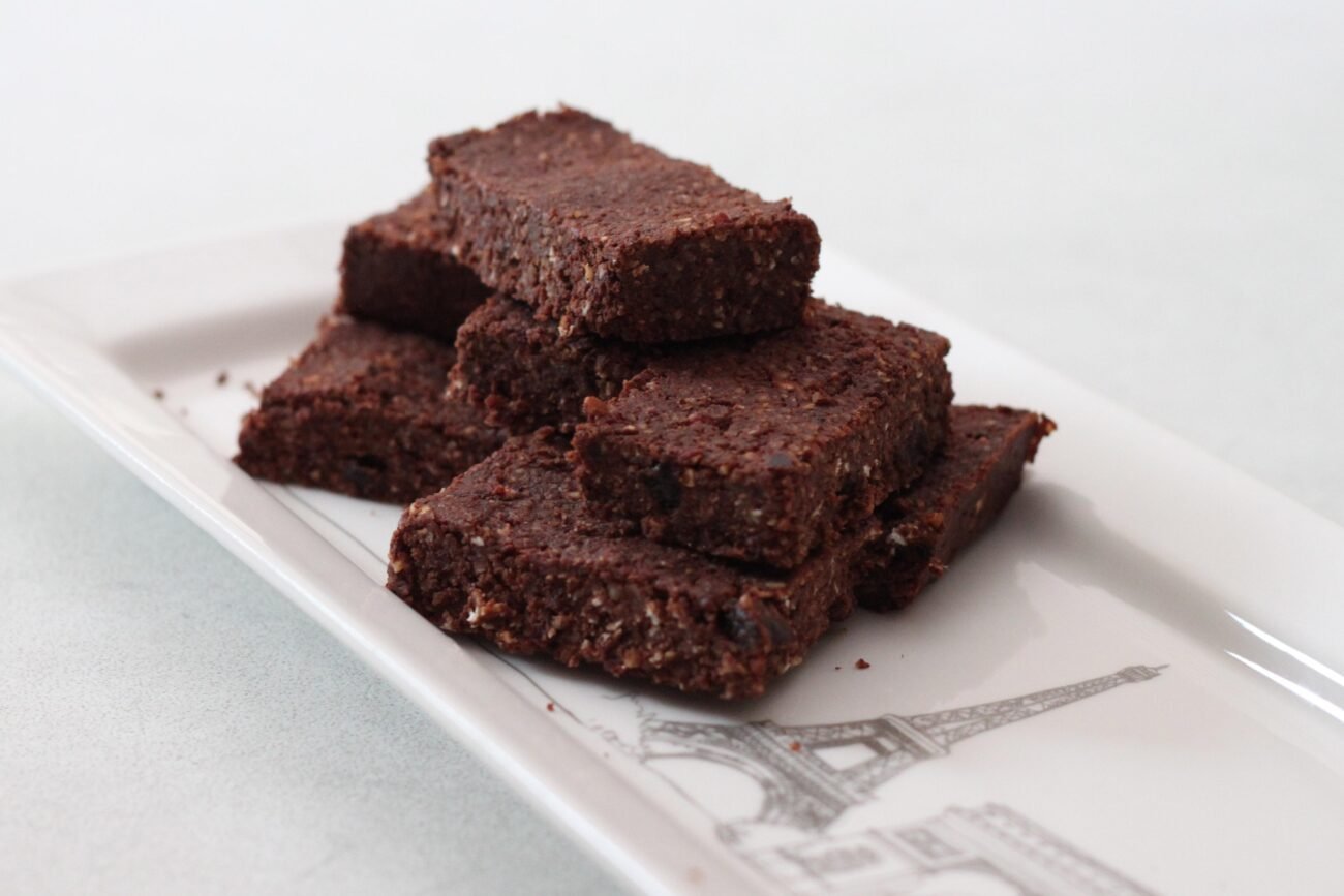 Negresă cu dovleac, ciocolată și nucă – rețeta de Pumpkin Brownie în 2 culori